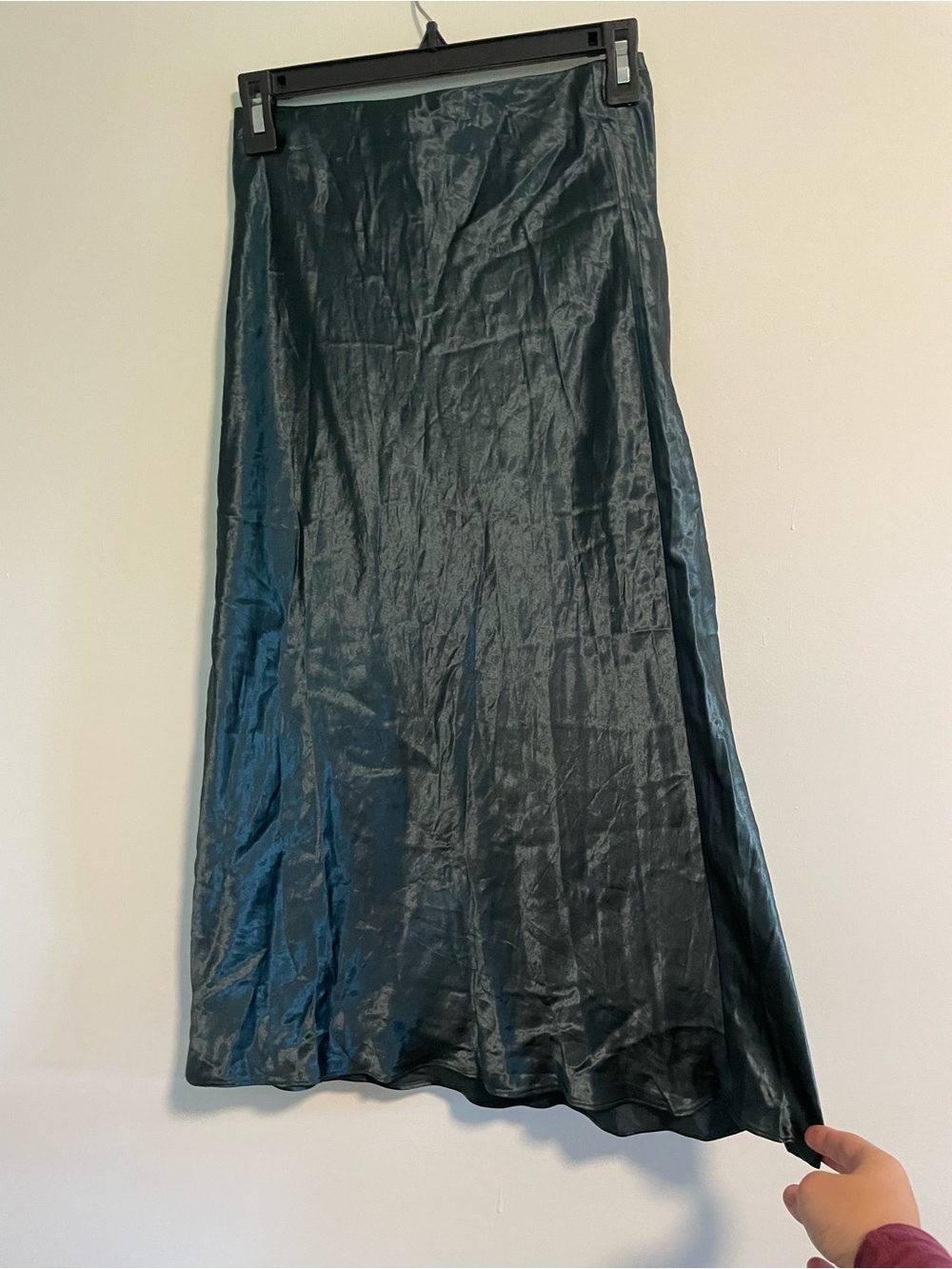 Babaton Aritzia Midi Slip Skirt in a Dark Green Size 4 - Picture 2 of 10